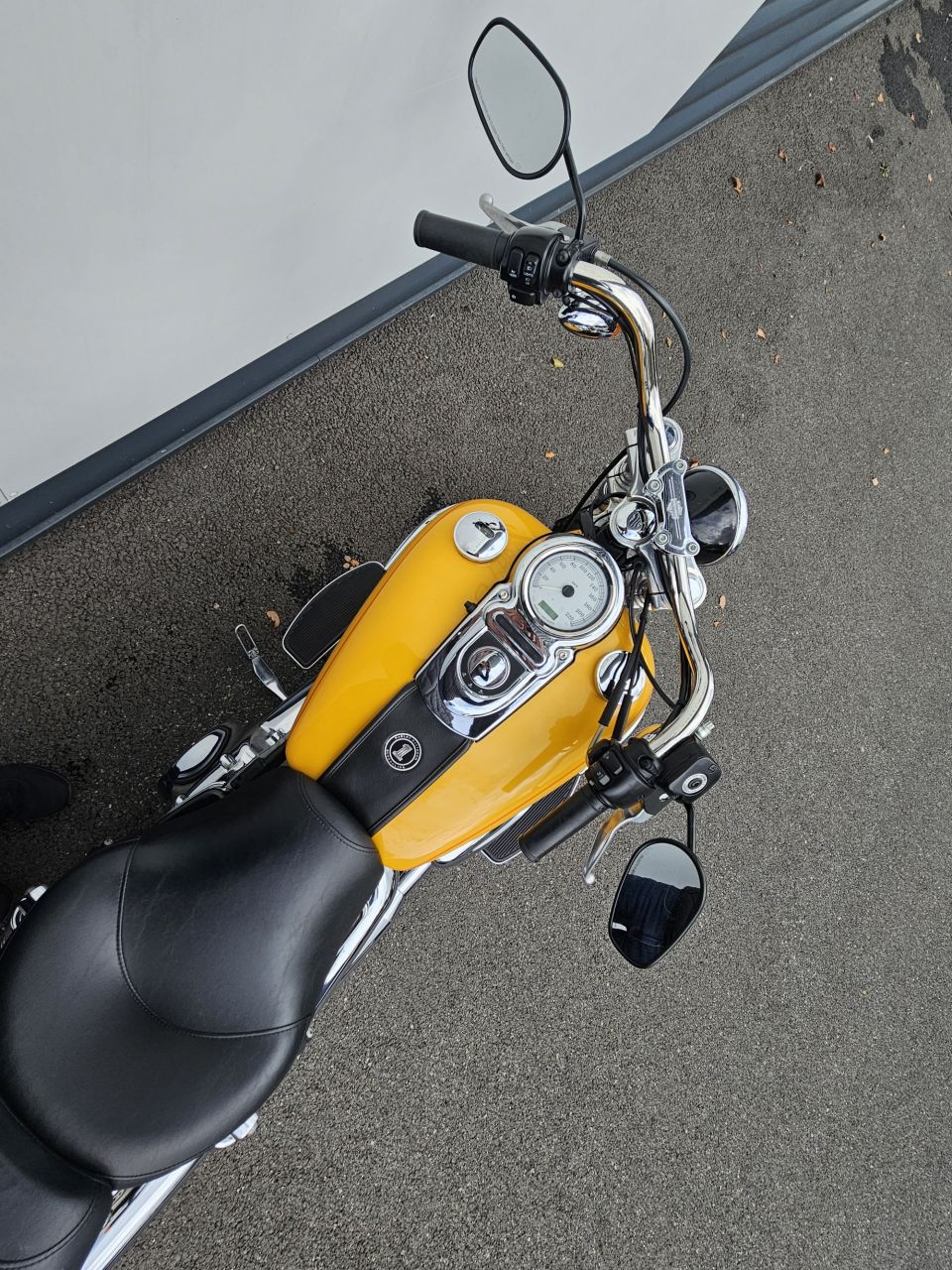 HARLEY-DAVIDSON DYNA SUPER GLIDE 1584 4