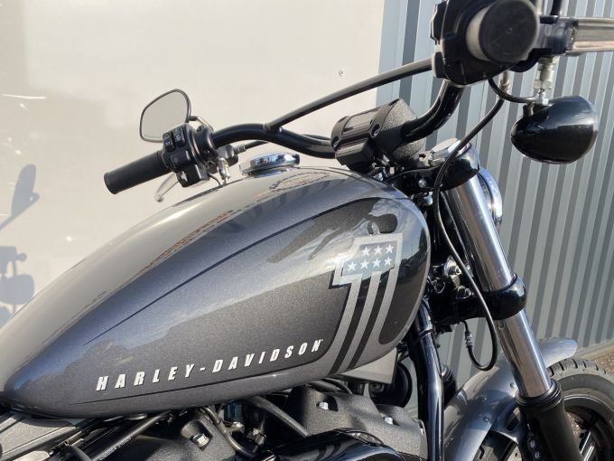 HARLEY-DAVIDSON SOFTAIL STREET BOB 1868 4
