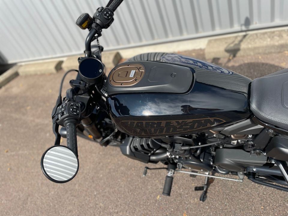 HARLEY-DAVIDSON SPORTSTER 1250 S 4