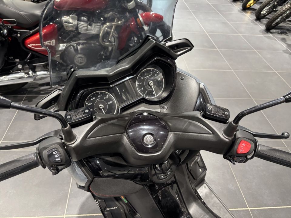 YAMAHA X-MAX 300 TECH MAX 4