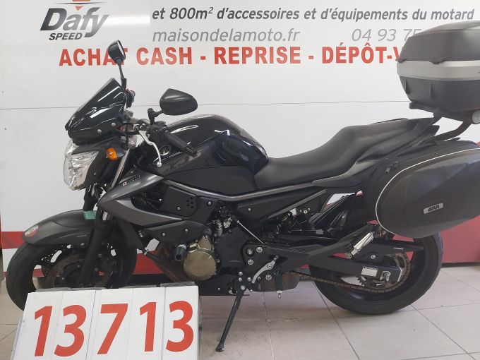 YAMAHA XJ6 N 4