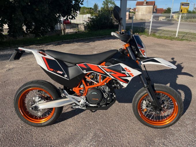 KTM 690 SMC R 4