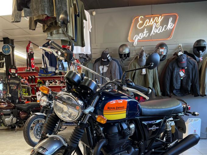 ROYAL ENFIELD 650 INTERCEPTOR 4