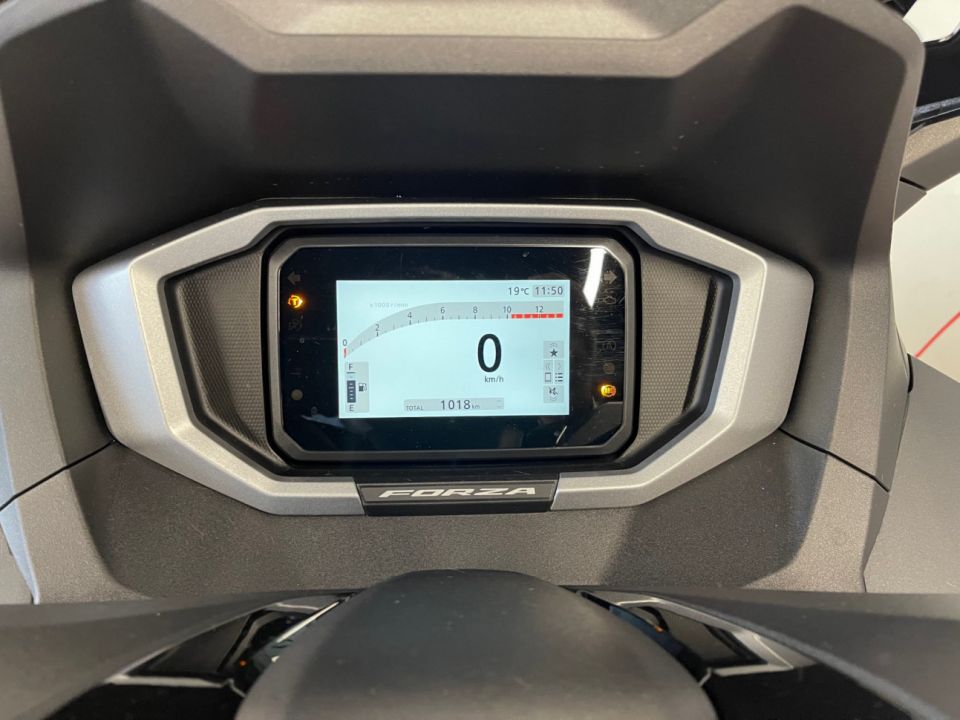 HONDA NSS FORZA 125 4