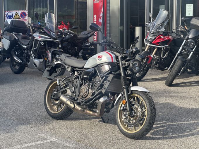 YAMAHA XSR 700 4