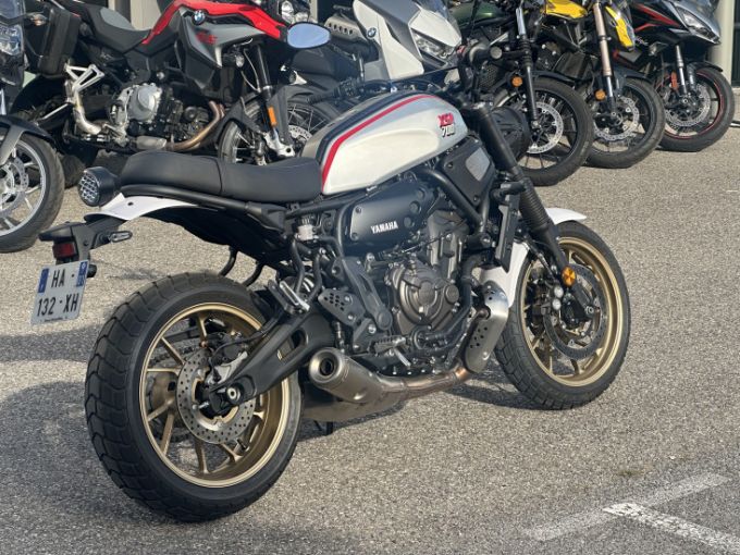 YAMAHA XSR 700 4