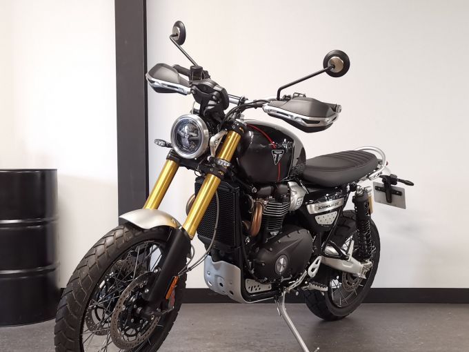 TRIUMPH SCRAMBLER 1200 XE 4