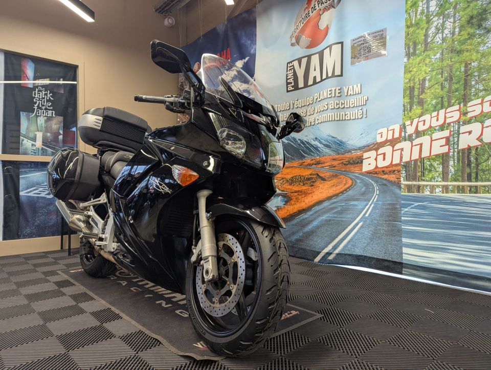 YAMAHA FJR 1300 ABS 4