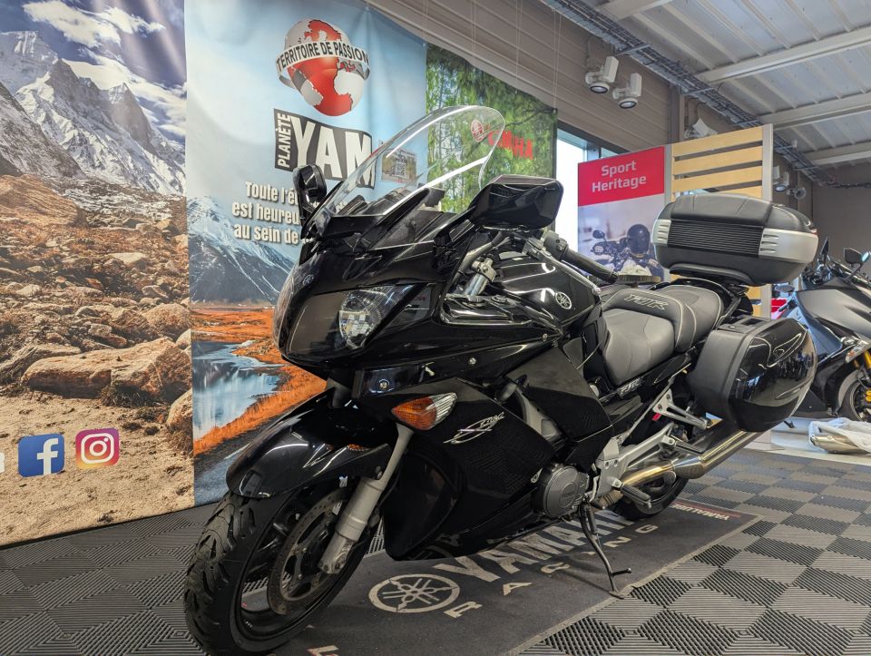 YAMAHA FJR 1300 ABS 4