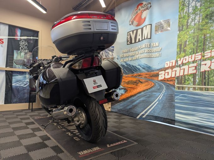 YAMAHA FJR 1300 ABS 4