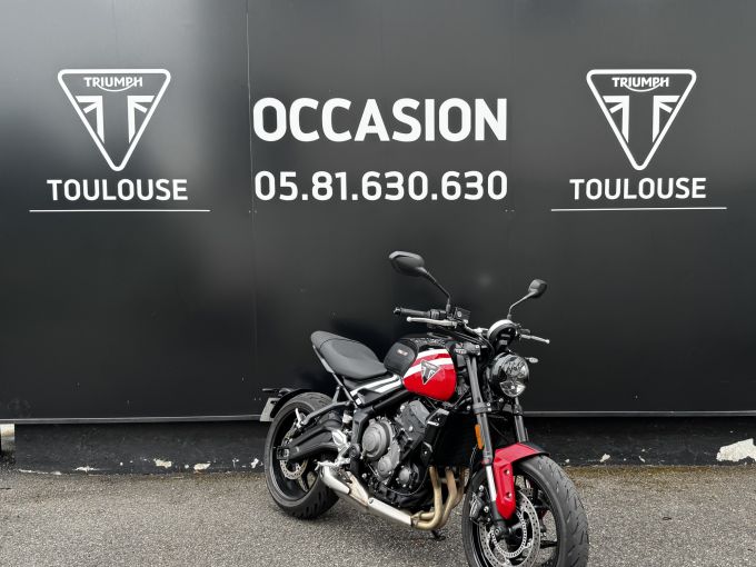 TRIUMPH TRIDENT 660 4