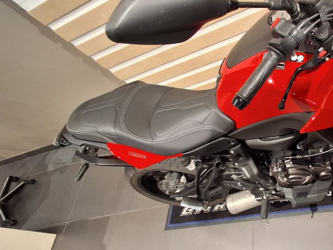 YAMAHA TRACER 7 35KW 4