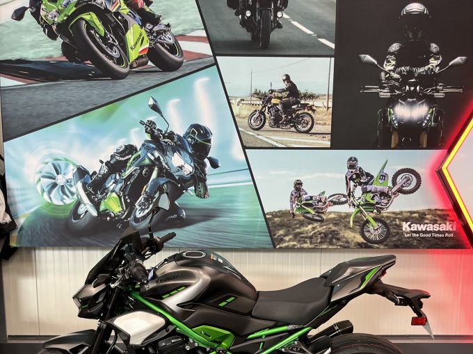 KAWASAKI Z 900 4
