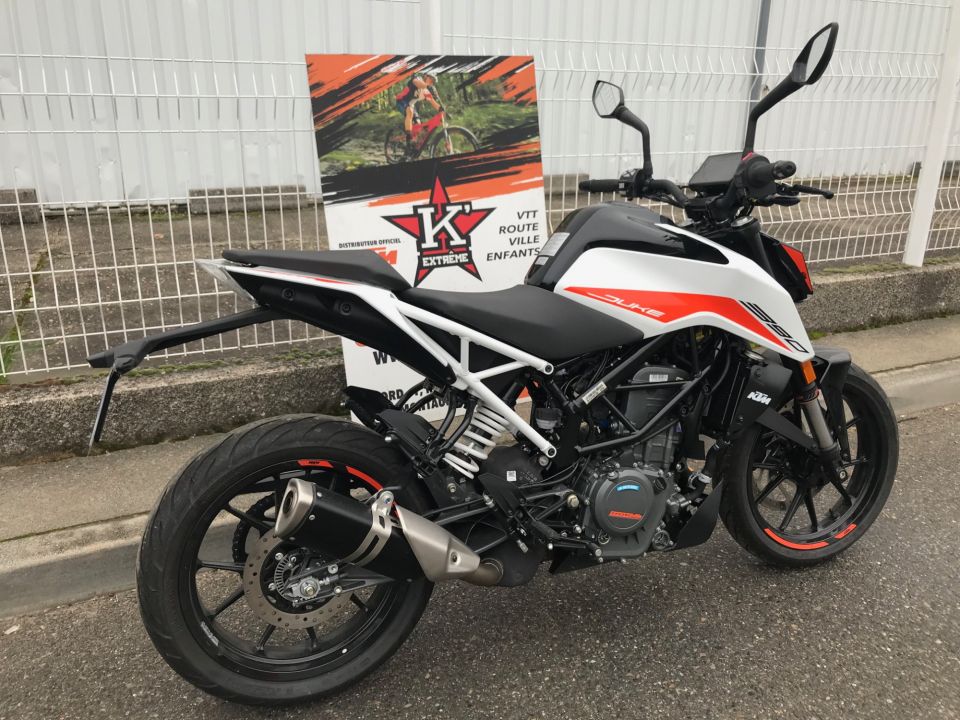 KTM 390 DUKE ABS 4