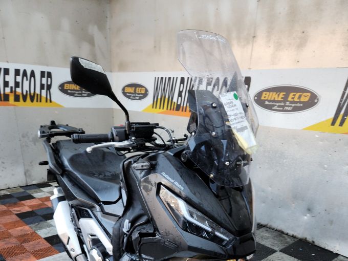 HONDA X-ADV 4