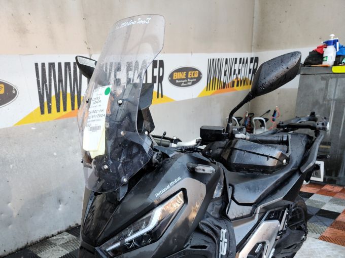 HONDA X-ADV 4