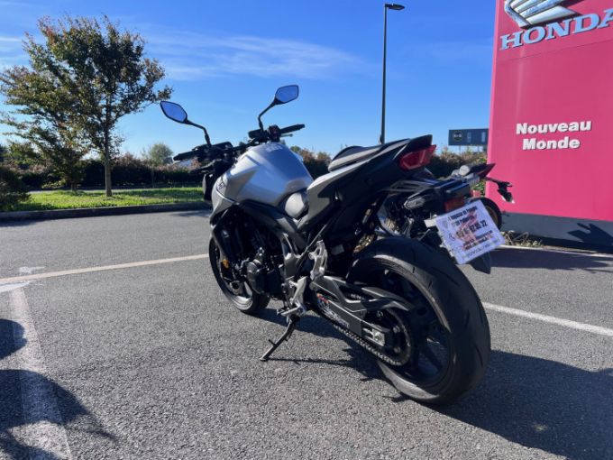 HONDA CB750 HORNET 4