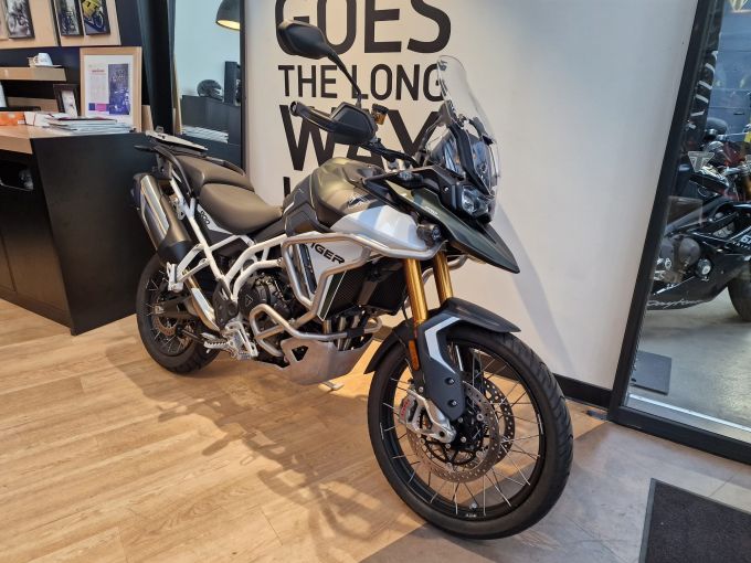 TRIUMPH TIGER 900 RALLY PRO 4