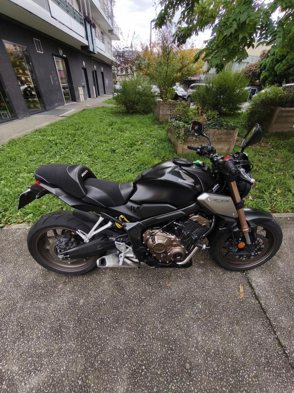 HONDA CB650R Neo Sports Café 4