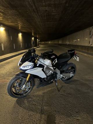 APRILIA TUONO 1100 V4 FACTORY - 2024
