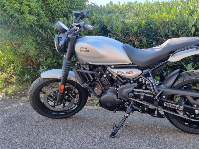 ROYAL ENFIELD GUERILLA 4