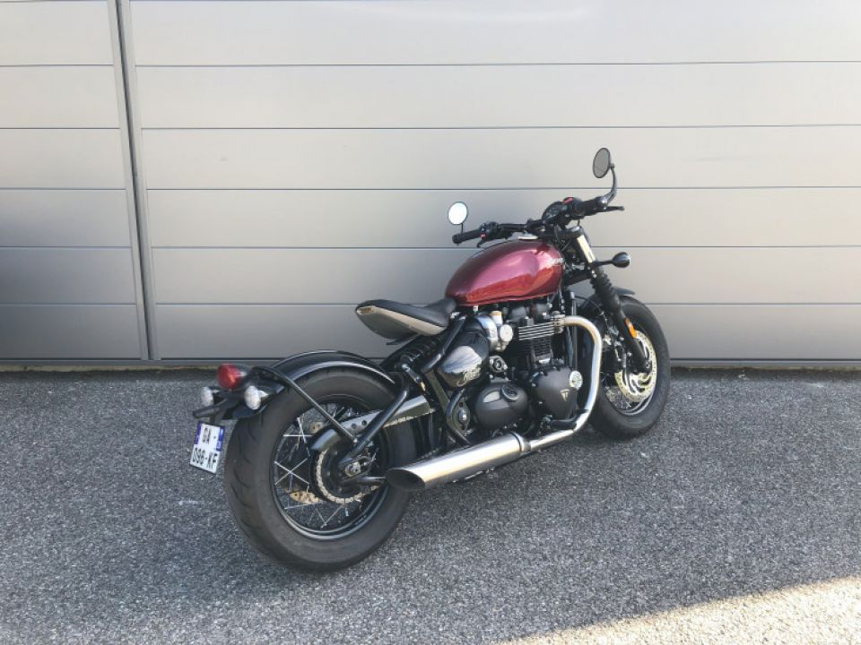 TRIUMPH Bonneville Bobber 1200 4