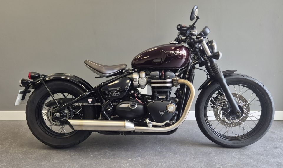 TRIUMPH Bonneville Bobber 1200 4