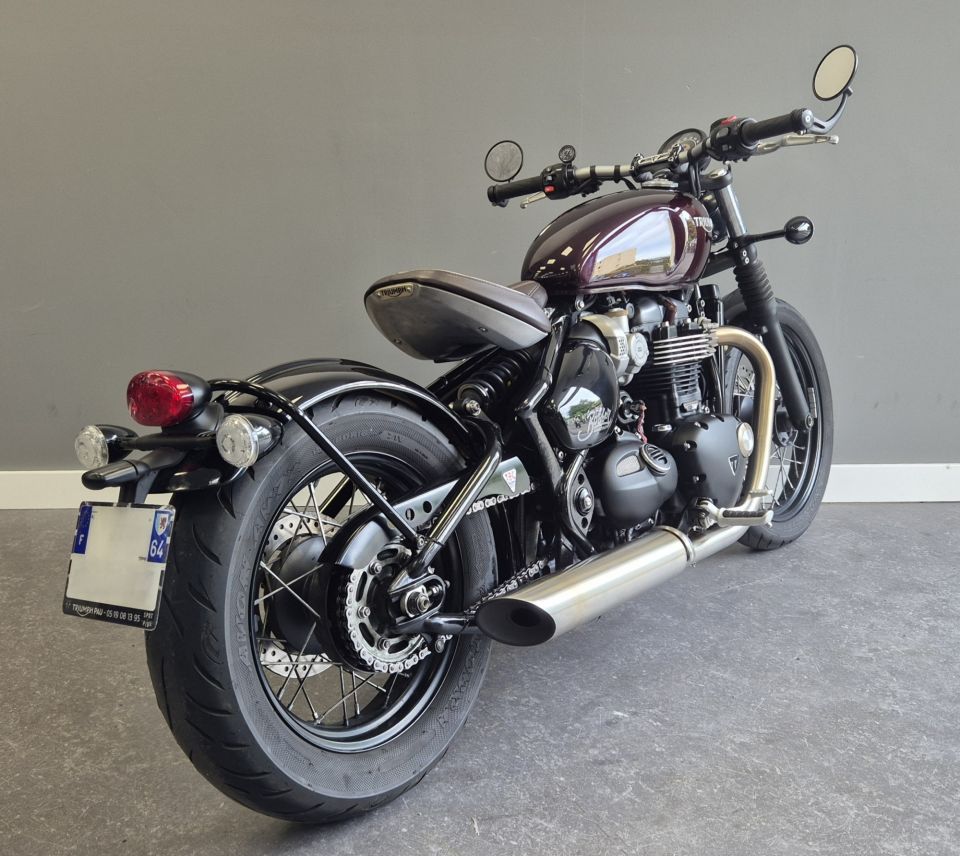 TRIUMPH Bonneville Bobber 1200 4