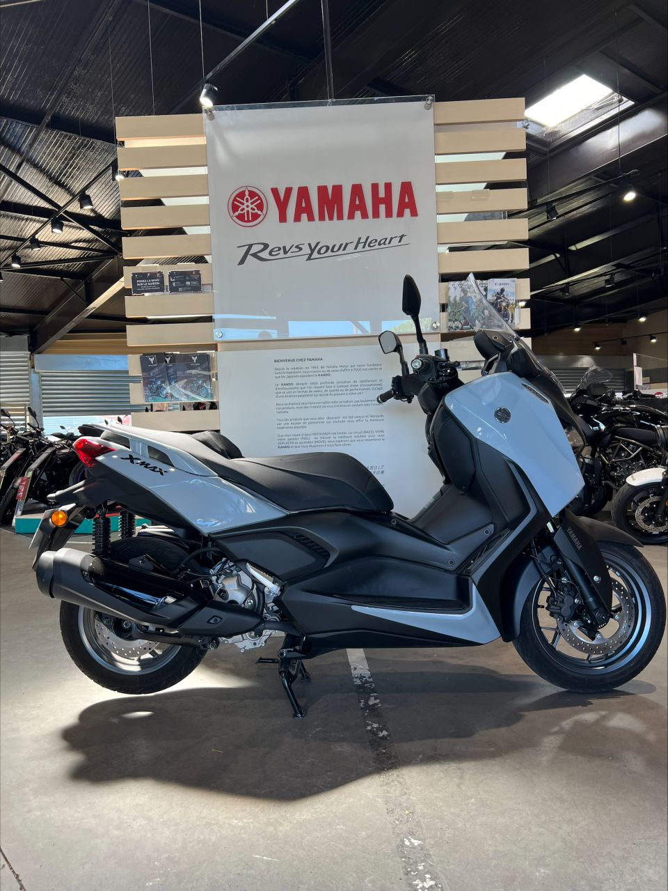 YAMAHA X-MAX 125 TECH MAX 4