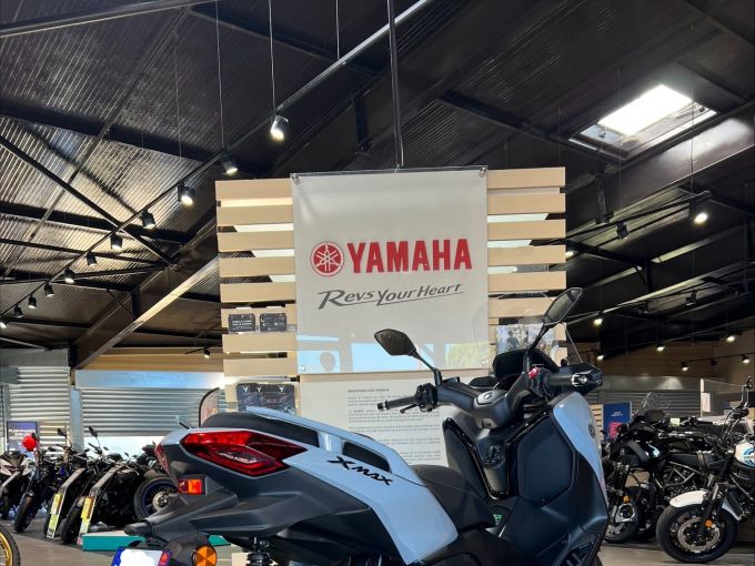 YAMAHA X-MAX 125 TECH MAX 4