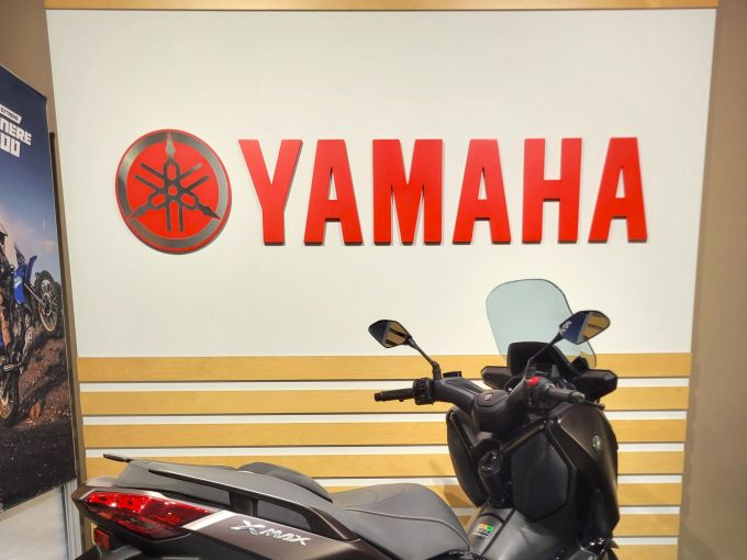 YAMAHA X-MAX 125 TECH MAX 4