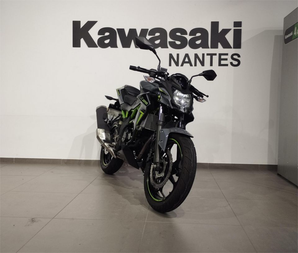 KAWASAKI Z125 4