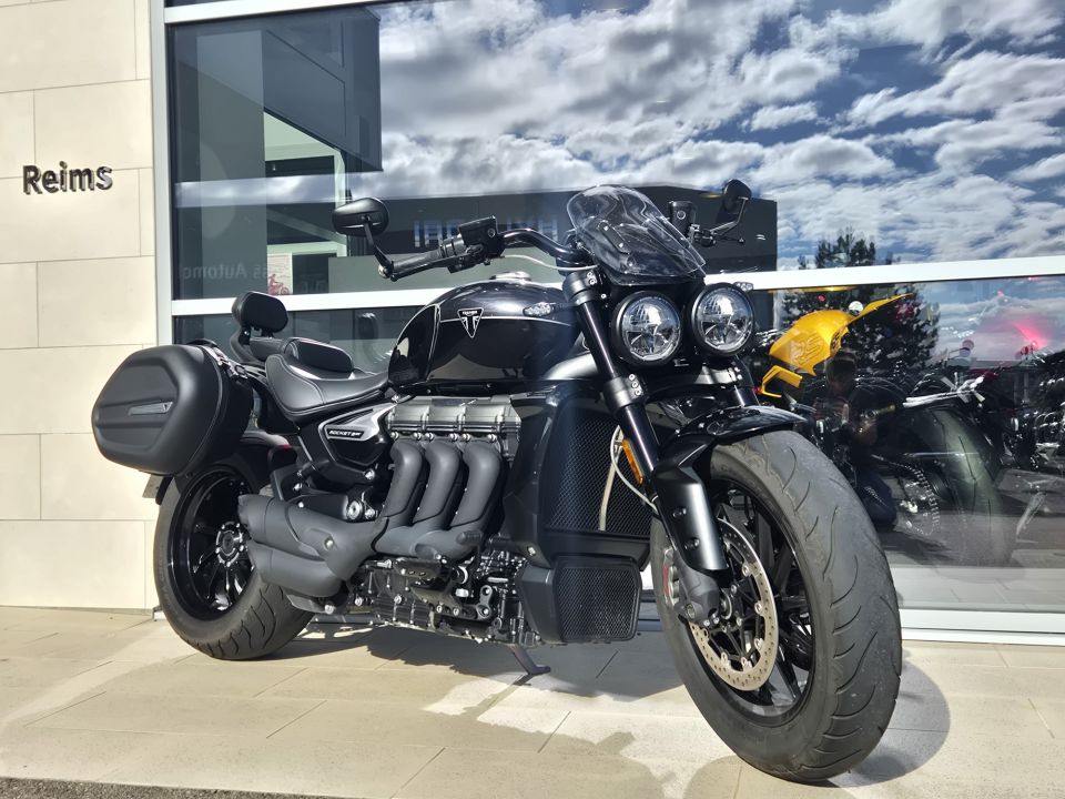 TRIUMPH Rocket 3 GT Storm 4