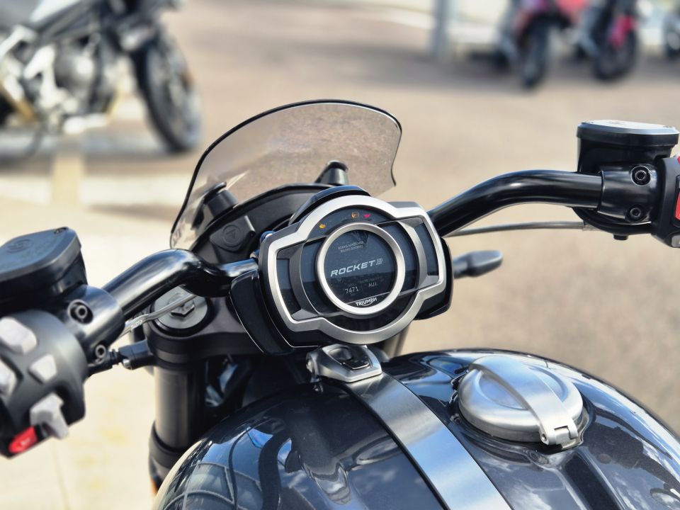 TRIUMPH Rocket 3 GT Storm 4