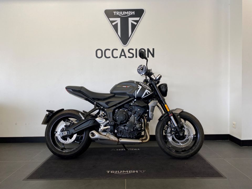 TRIUMPH TRIDENT 660 4