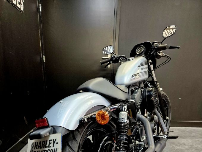 HARLEY-DAVIDSON SPORTSTER IRON 1200 4