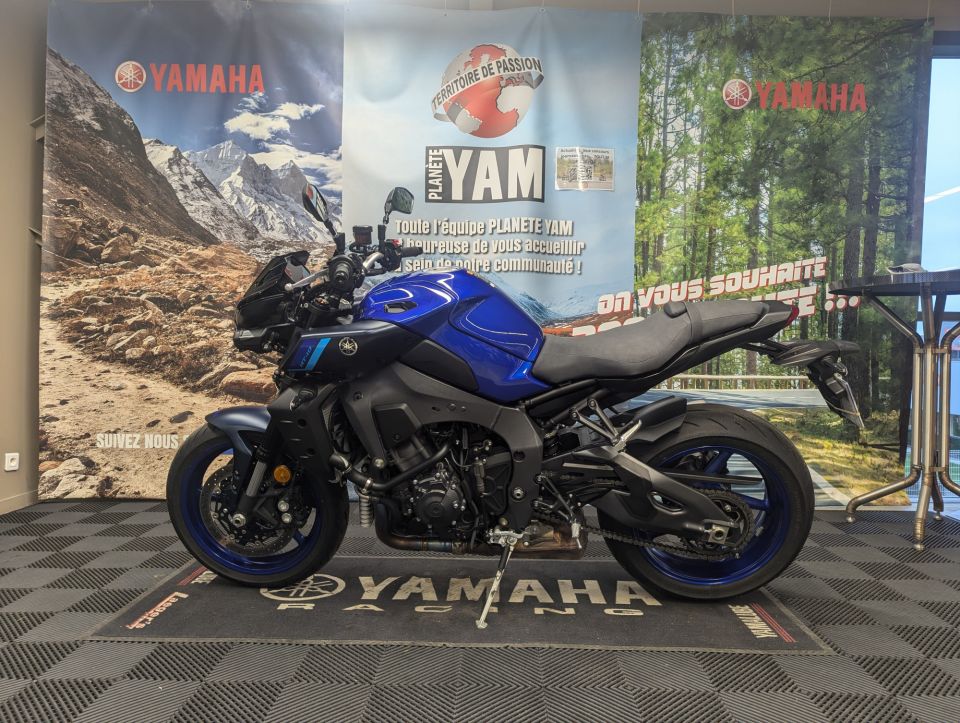 YAMAHA MT-10 4