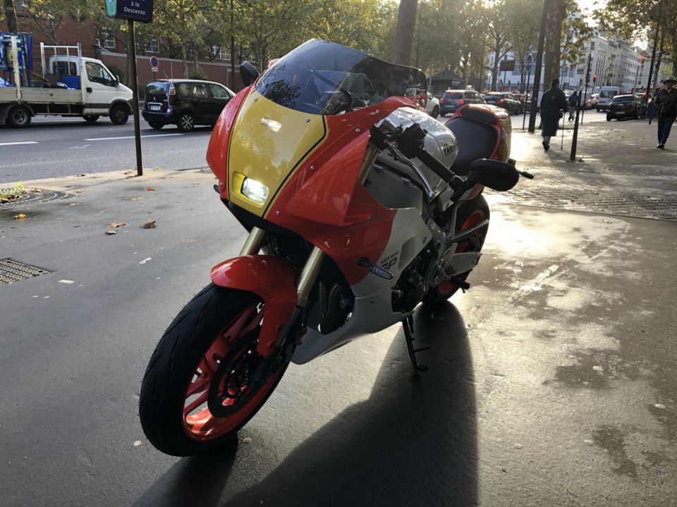 YAMAHA XSR 900 GP 4