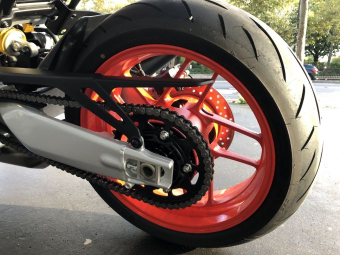 YAMAHA XSR 900 GP 4