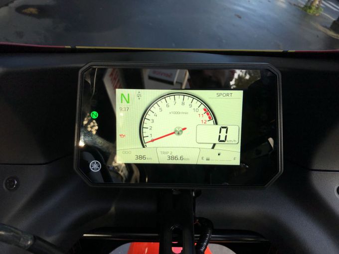 YAMAHA XSR 900 GP 4