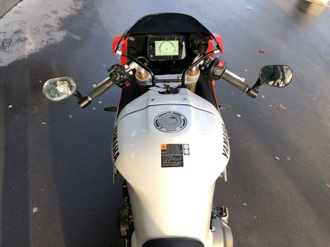 YAMAHA XSR 900 GP 4