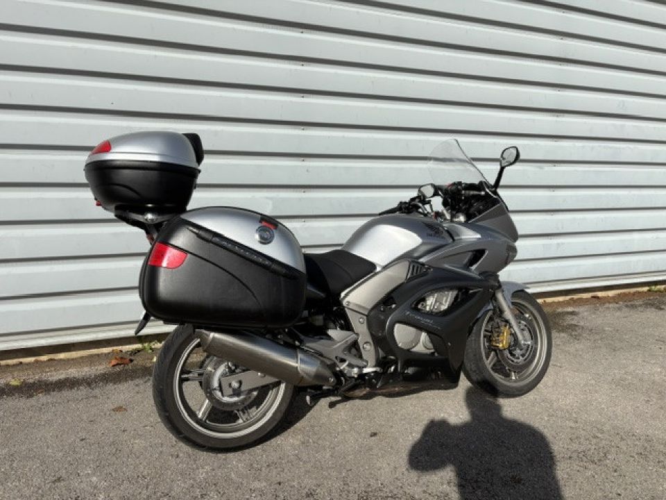 HONDA CBF1000F 4