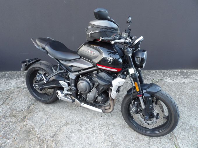 TRIUMPH TRIDENT 660 4