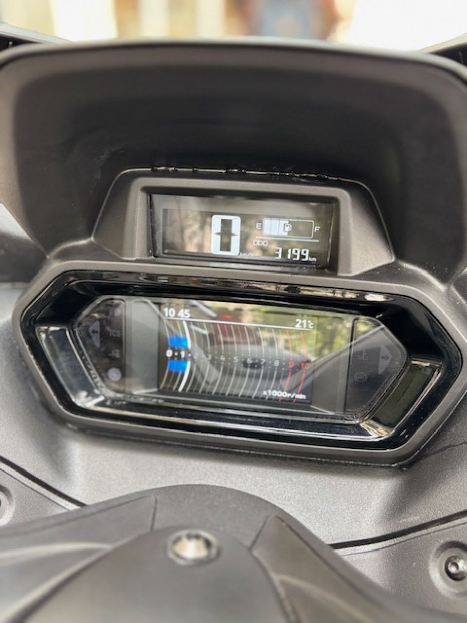 YAMAHA XMAX 300 Tech Max 4