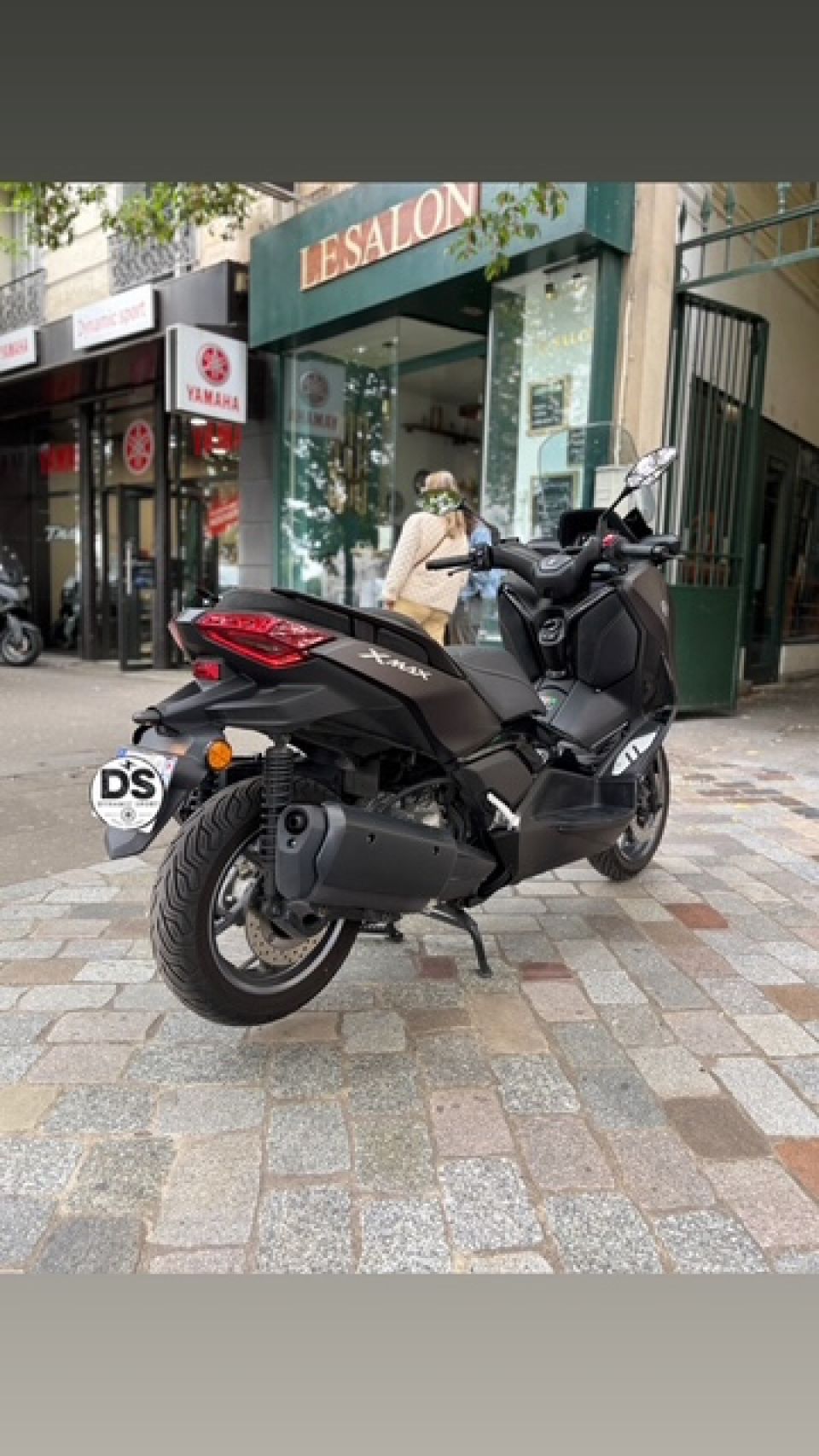 YAMAHA XMAX 300 Tech Max 4