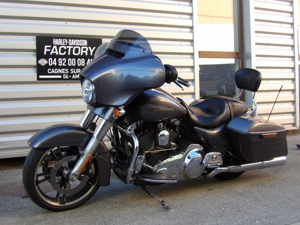 HARLEY-DAVIDSON TOURING STREET GLIDE 1690 4