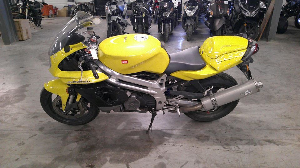 APRILIA SL 1000 FALCO 4