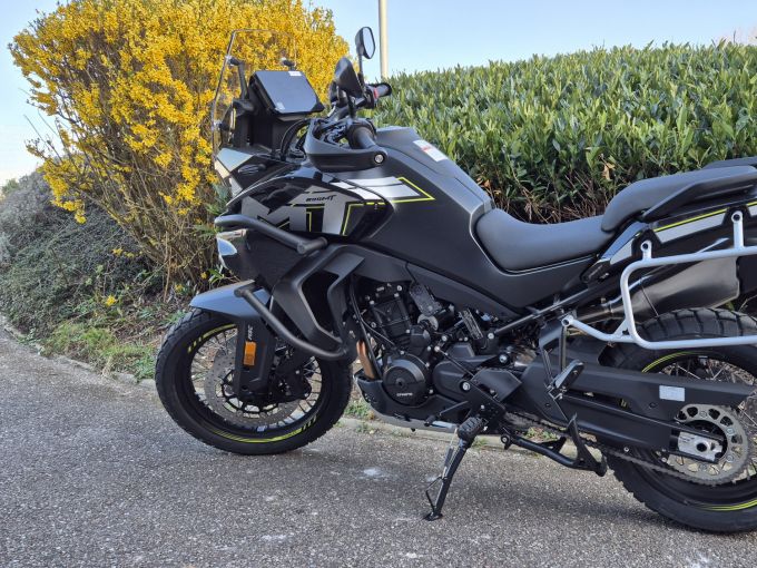 CF MOTO 800 MT 4