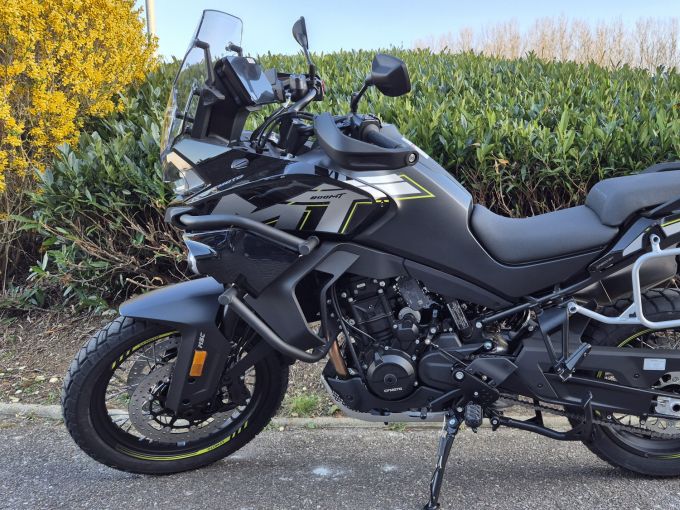 CF MOTO 800 MT 4