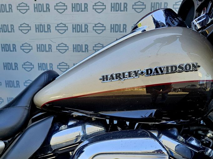 HARLEY-DAVIDSON TOURING ELECTRA GLIDE 1745 ULTRA LIMITED 4